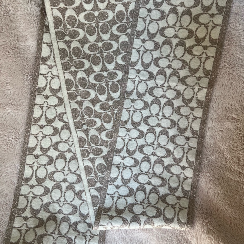 Coach Signature Scarf in Cream and Gold Glitter - Reversible